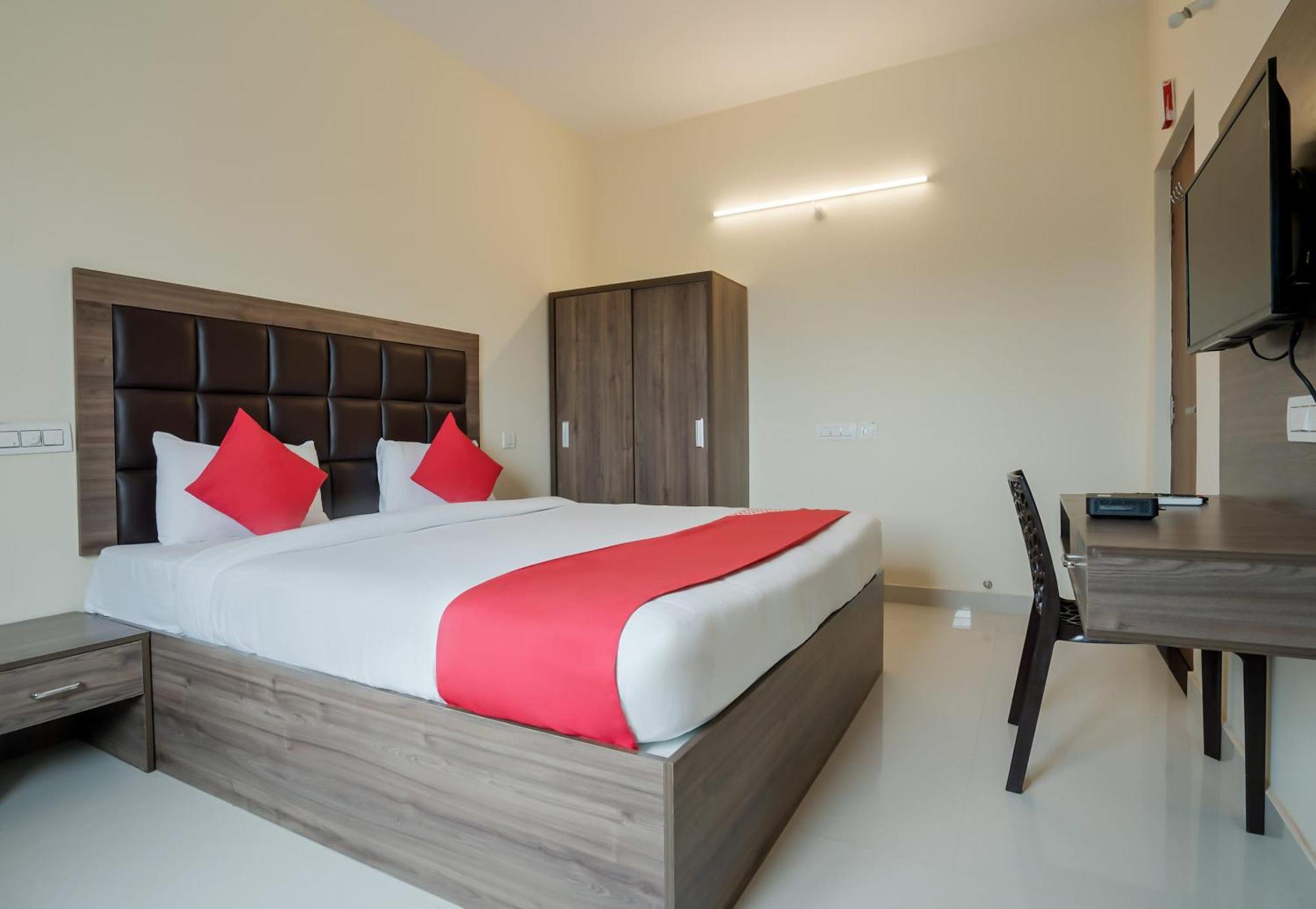Hotel O Gokul Grand Near Sr Nagar Police Station Haidarábád Kültér fotó