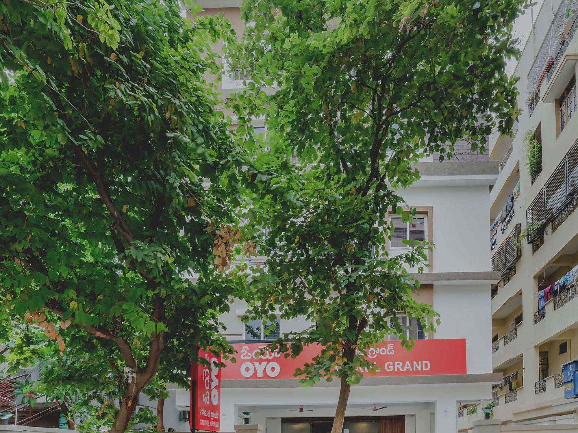 Hotel O Gokul Grand Near Sr Nagar Police Station Haidarábád Kültér fotó