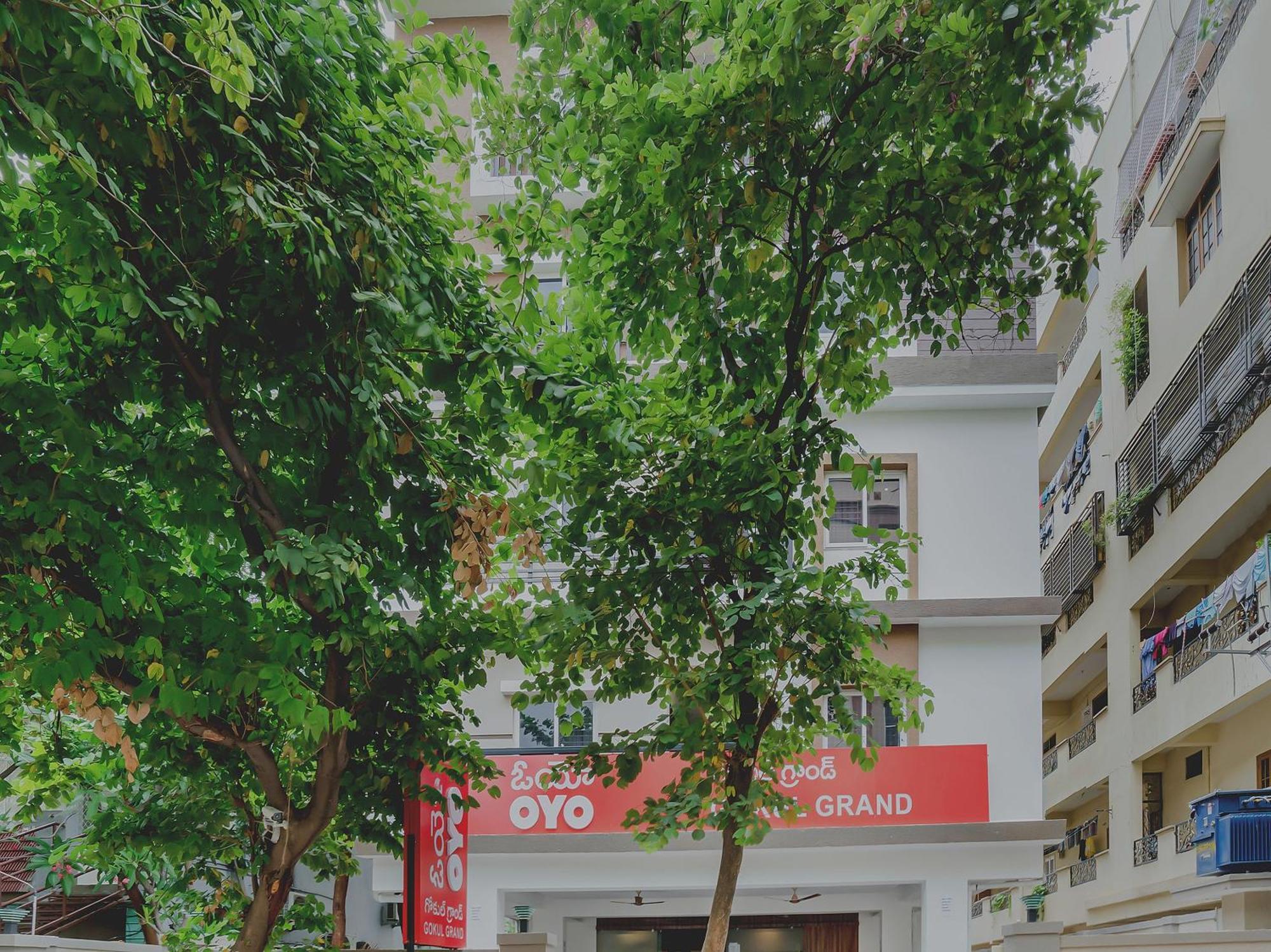 Hotel O Gokul Grand Near Sr Nagar Police Station Haidarábád Kültér fotó